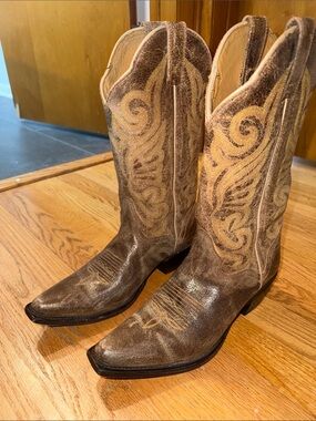 J.B. Dillon Women's Brown Leather Snip Toe Western Cowboy Boots.